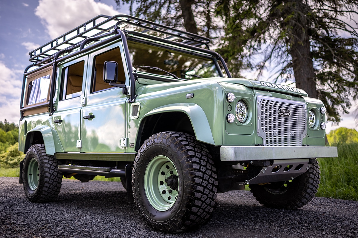 Land Rover Defender D110 Double Cab