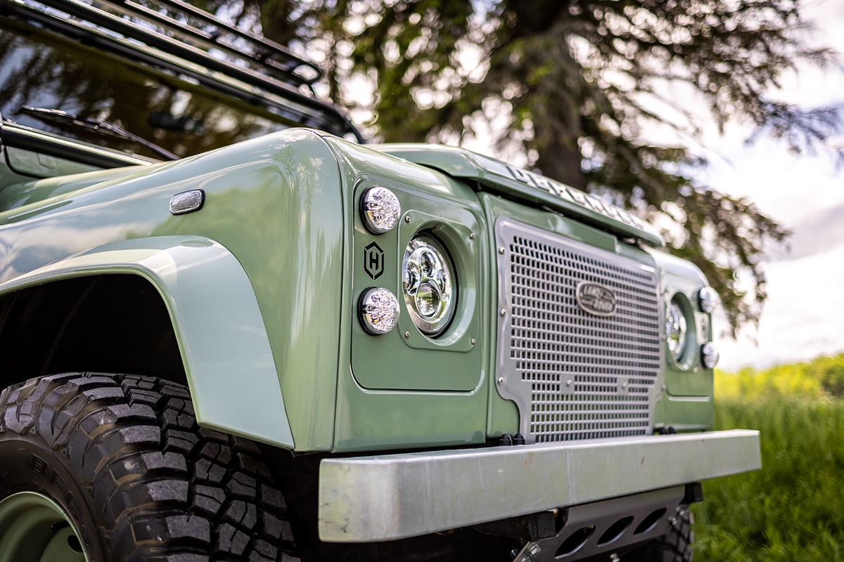 Land Rover Defender D110 Double Cab