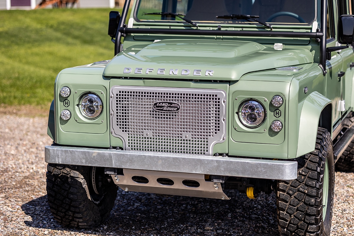 Land Rover Defender D110 Double Cab