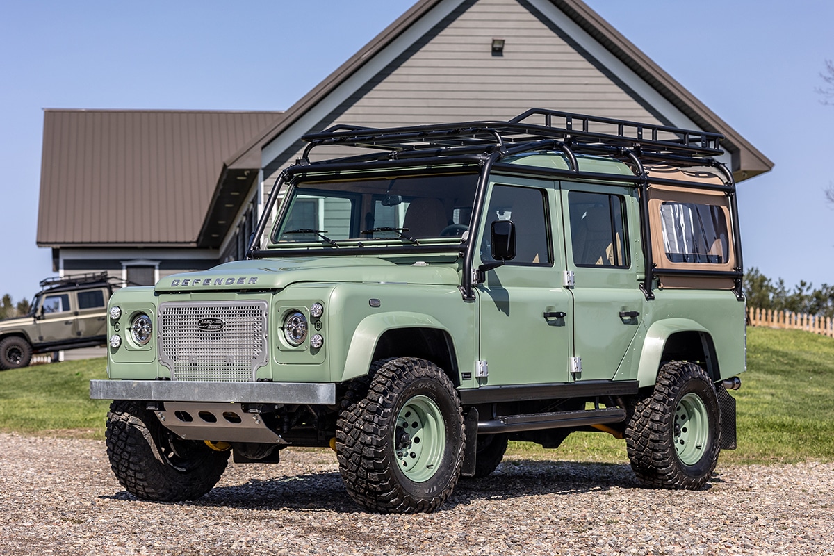 Land Rover Defender D110 Double Cab