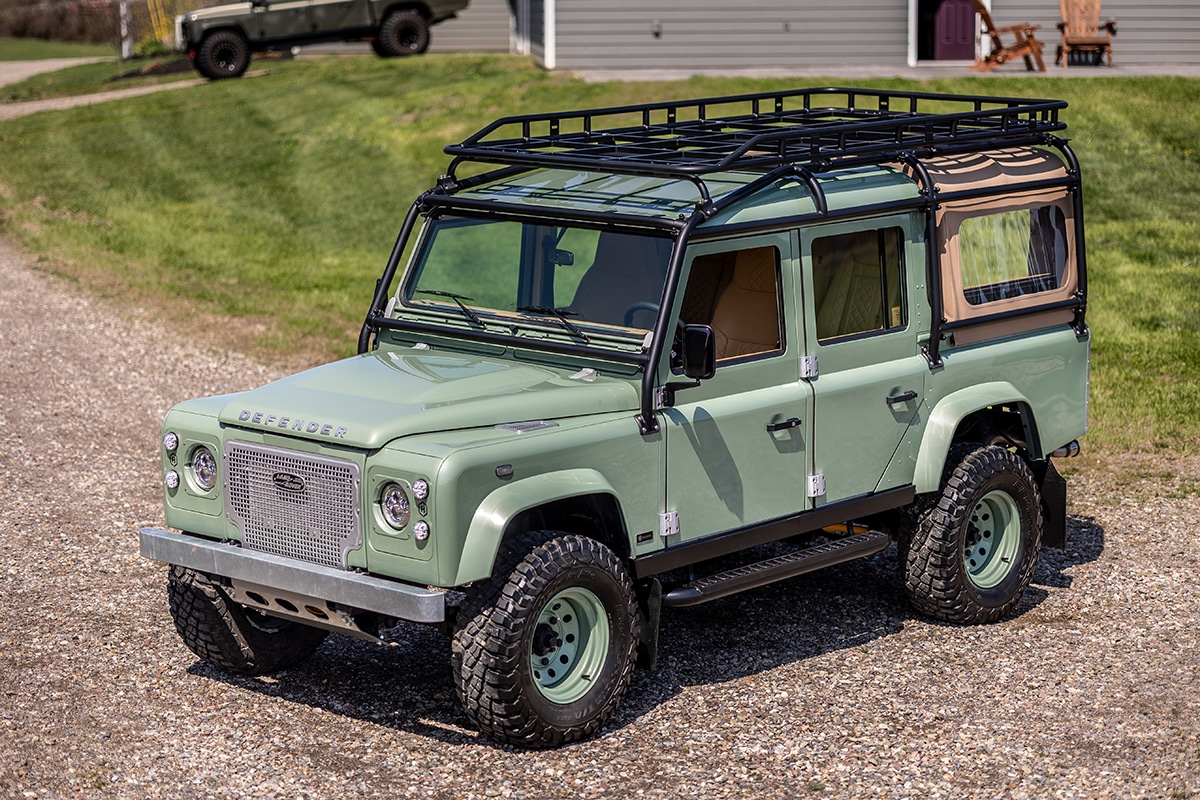 Land Rover Defender D110 Double Cab