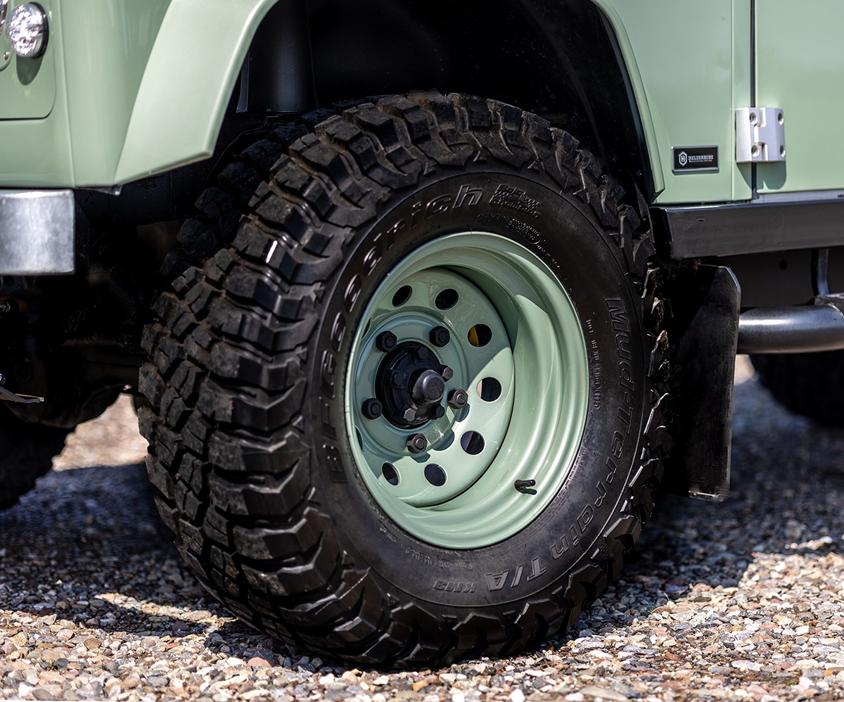 Land Rover Defender D110 Double Cab