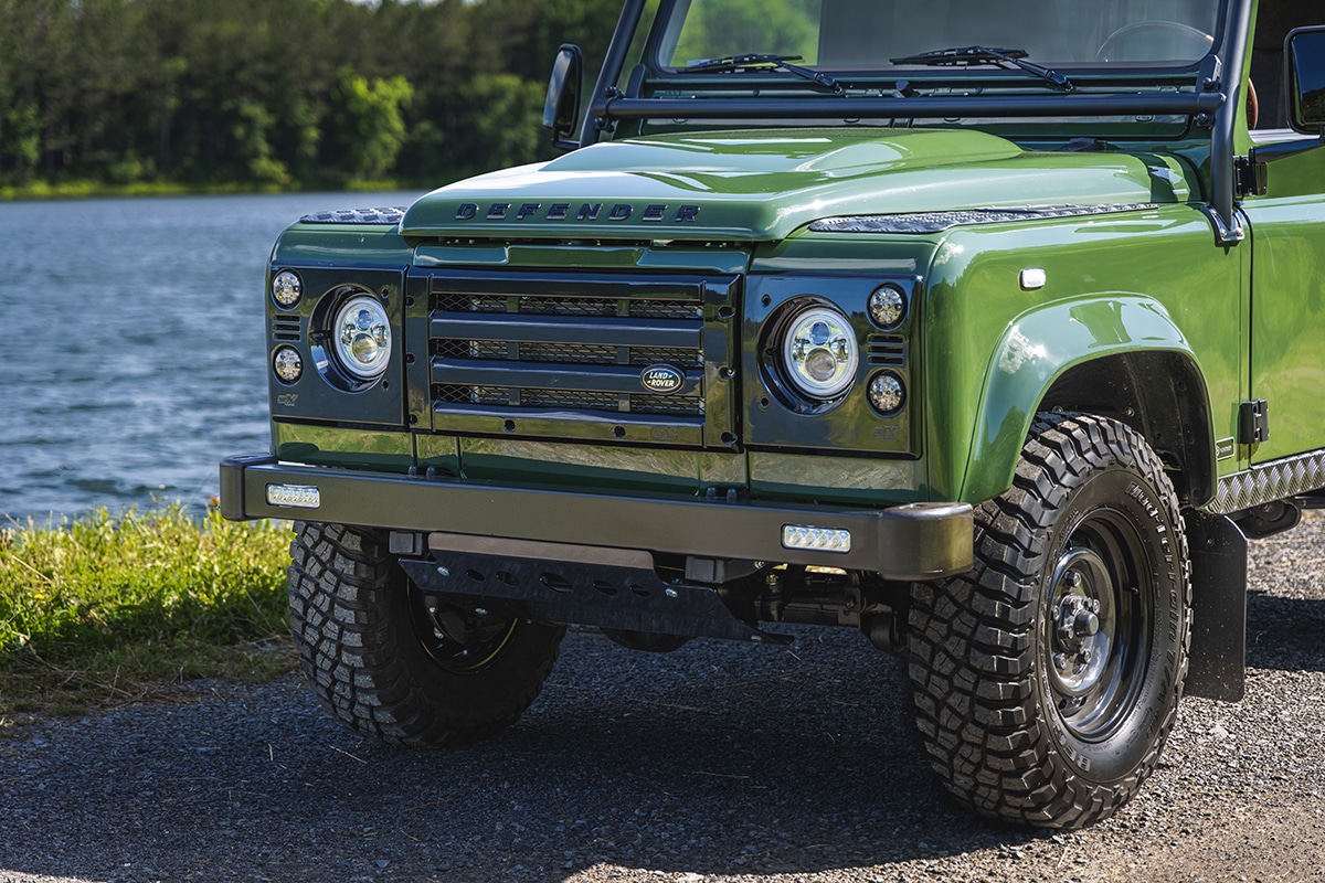 Land Rover Defender D90 Exterior