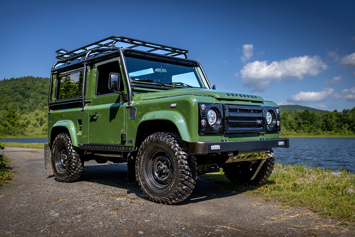 Land Rover Defender D90 Exterior