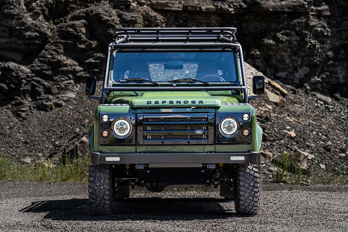 Land Rover Defender D90 Exterior