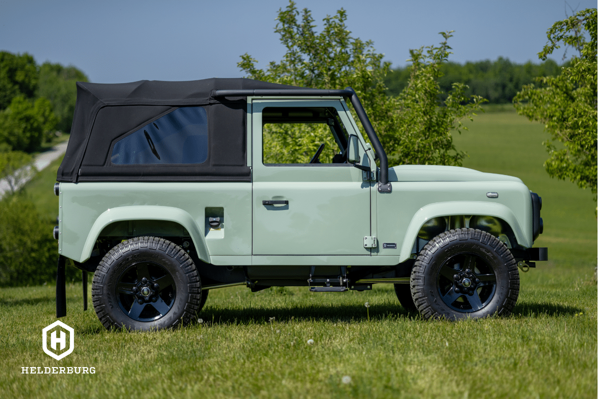 Land Rover Defender 90 Soft Top SVX