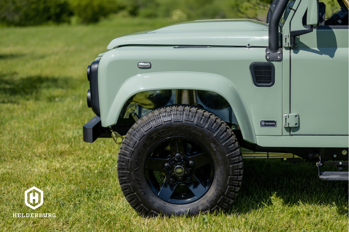 Land Rover Defender 90 Soft Top SVX