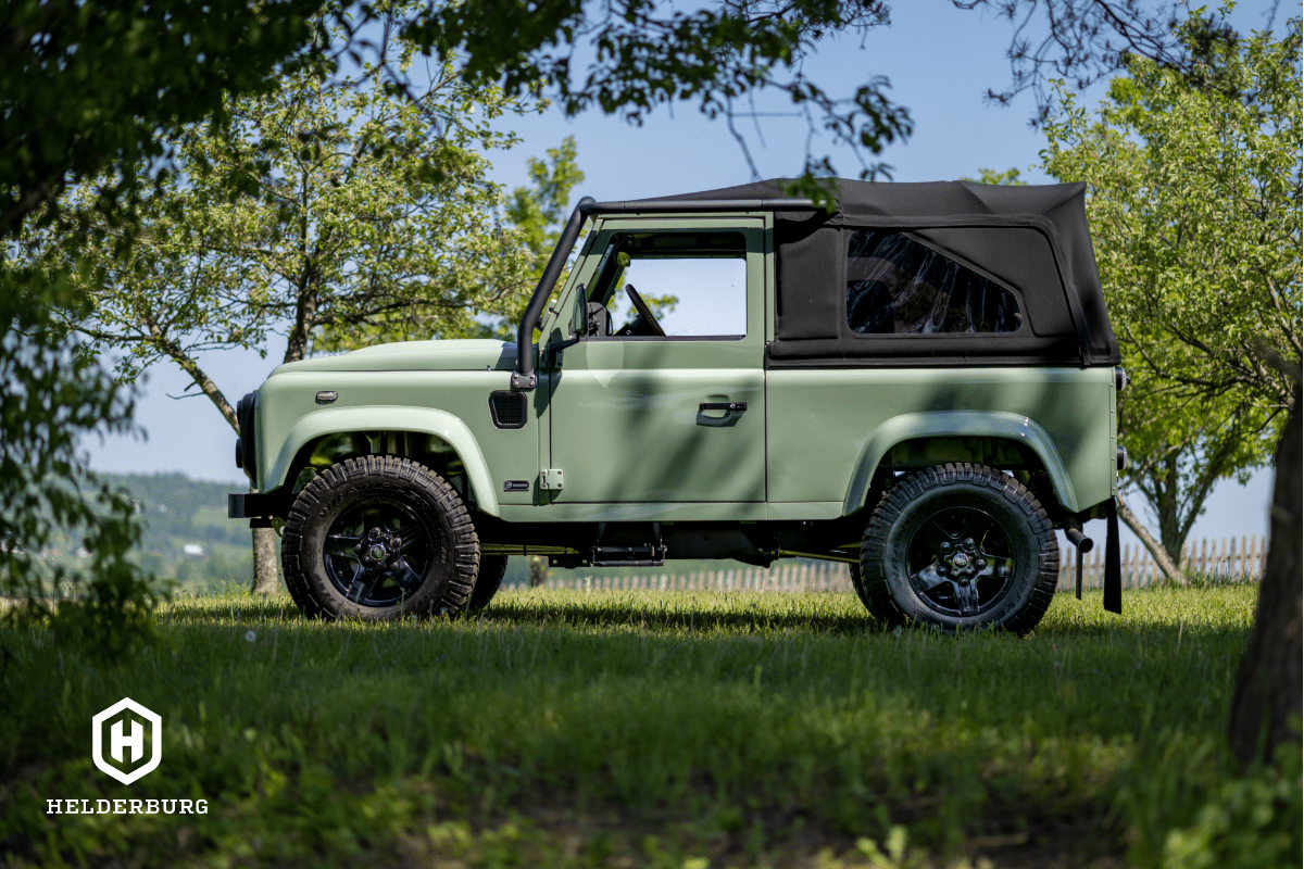 Land Rover Defender 90 Soft Top SVX