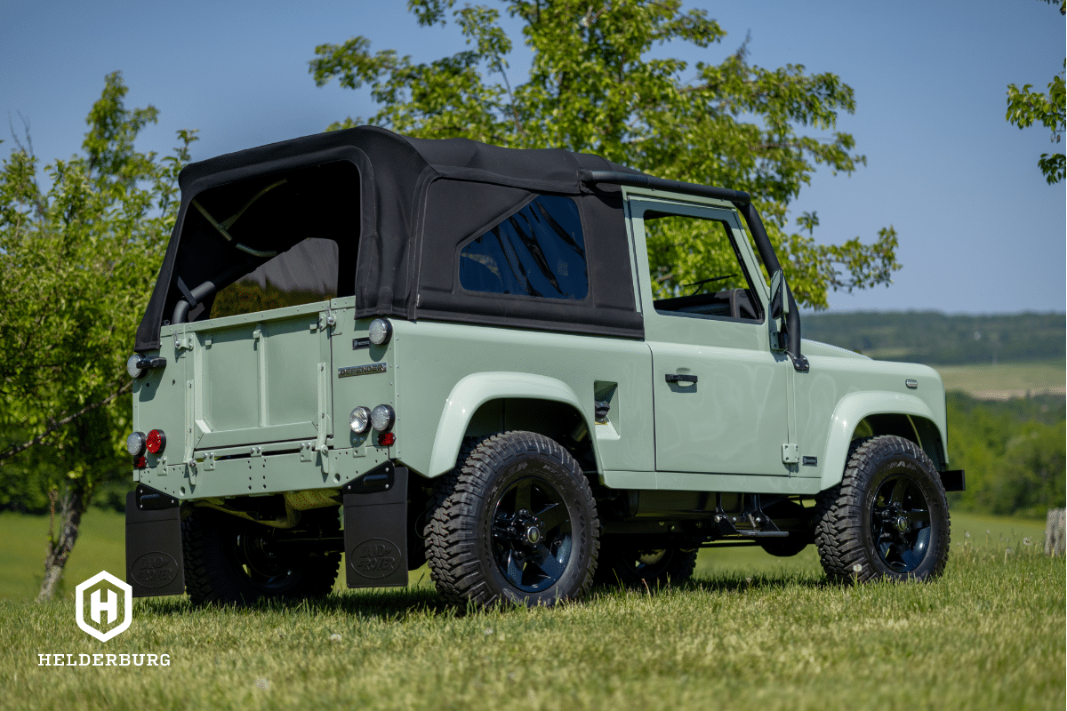 Land Rover Defender 90 Soft Top SVX