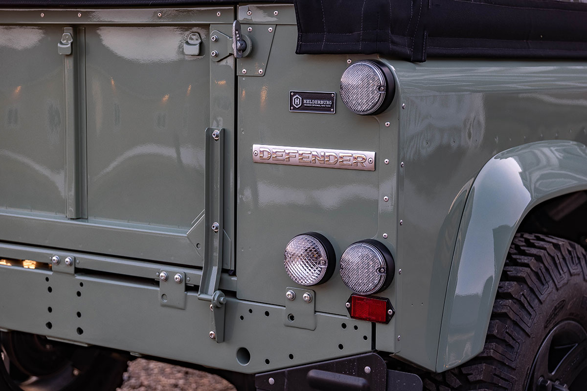 Land Rover Defender 90 Soft Top SVX