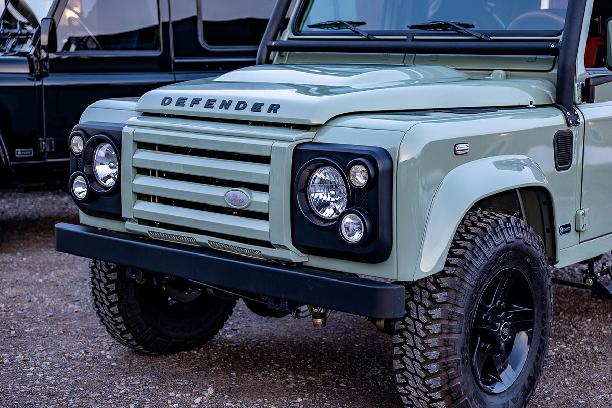 Land Rover Defender 90 Soft Top SVX