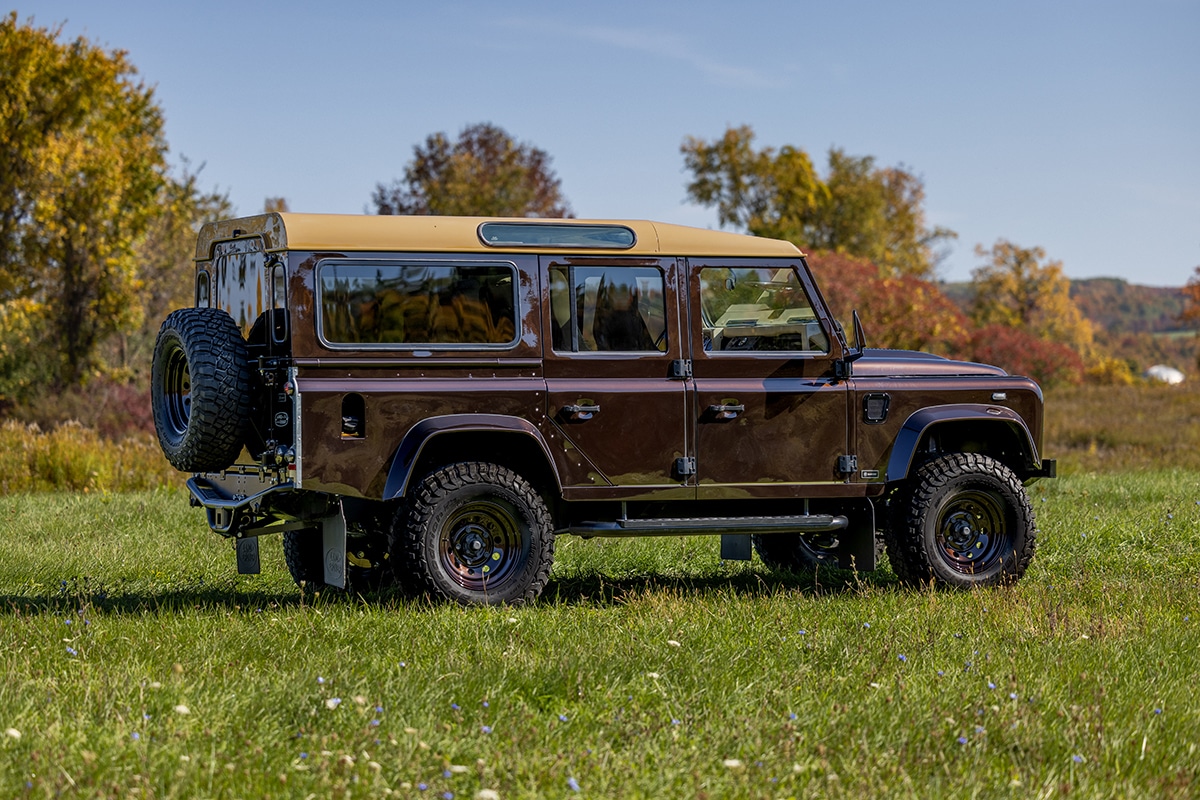 Land Rover Defender D110