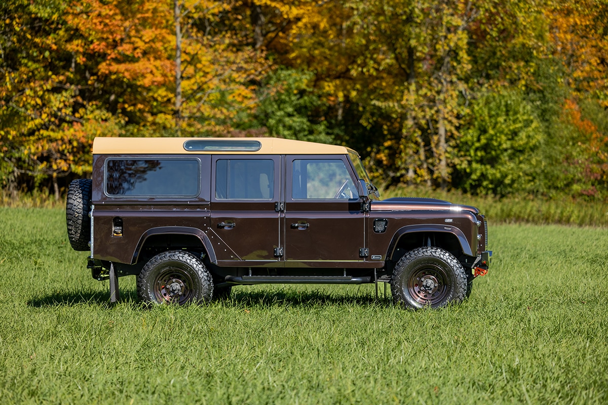 Land Rover Defender D110