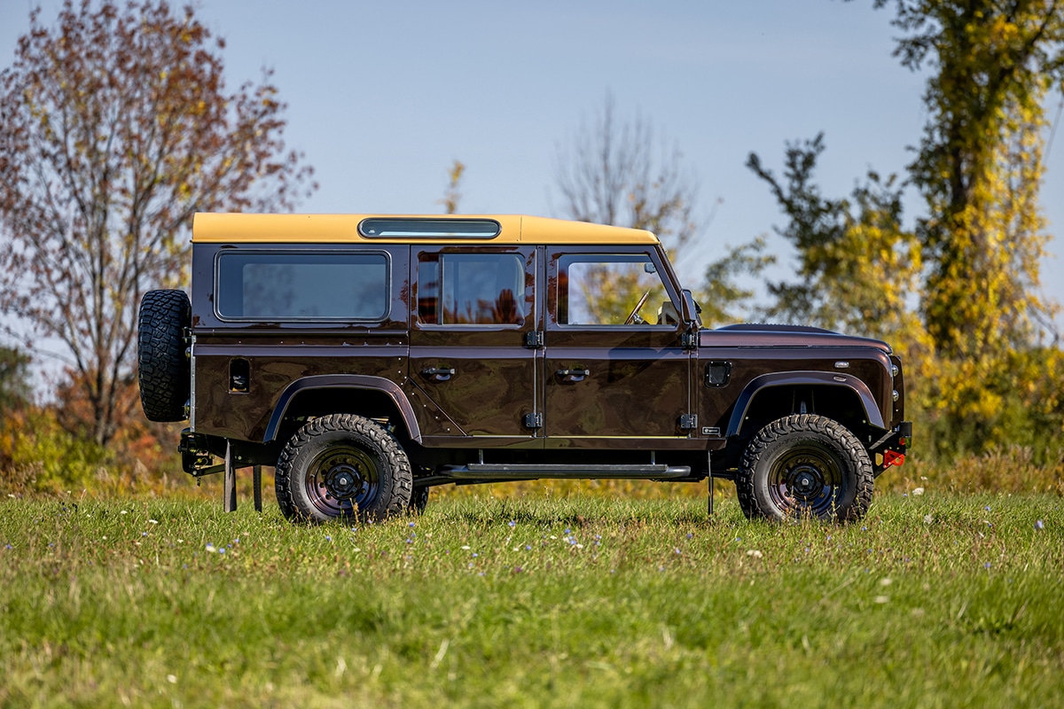 Land Rover Defender D110