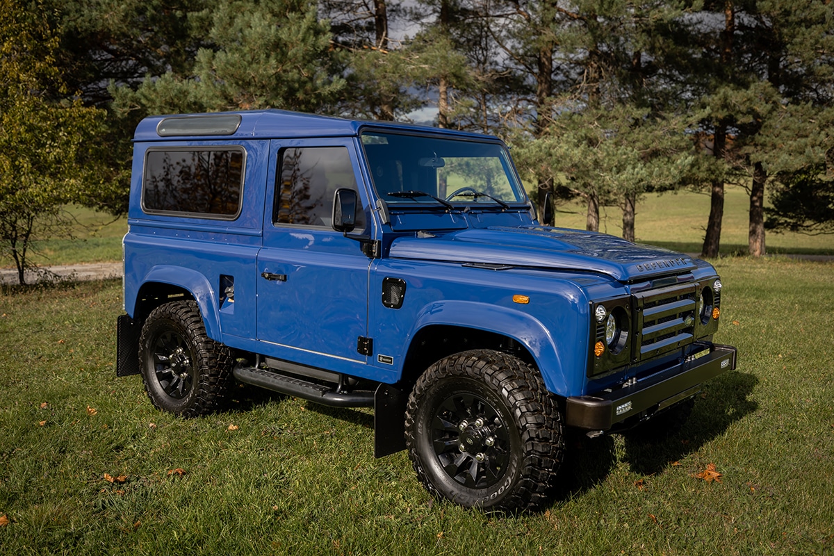 Land Rover Defender D90