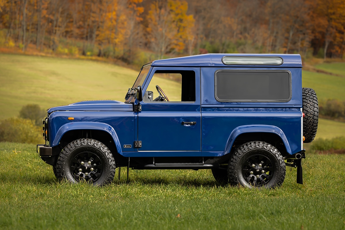 Land Rover Defender D90