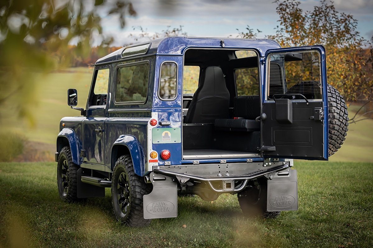 Land Rover Defender D90