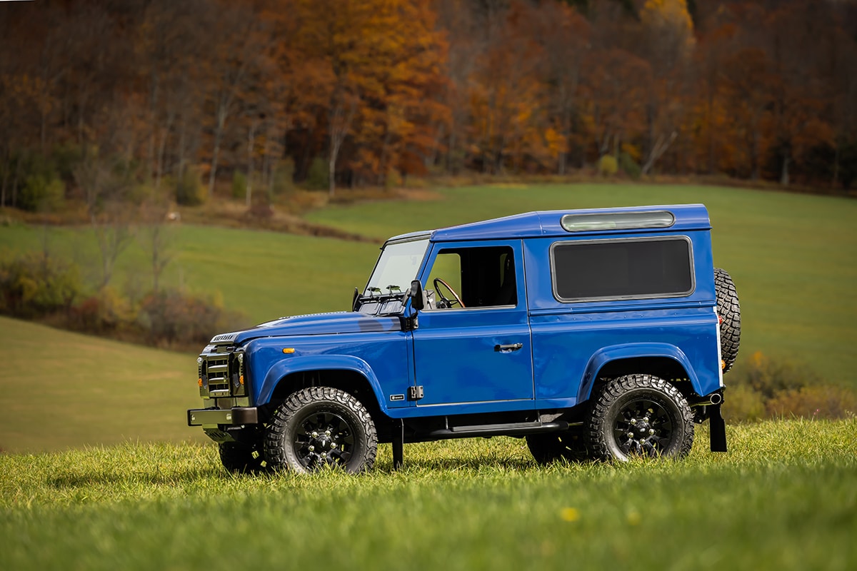 Land Rover Defender D90