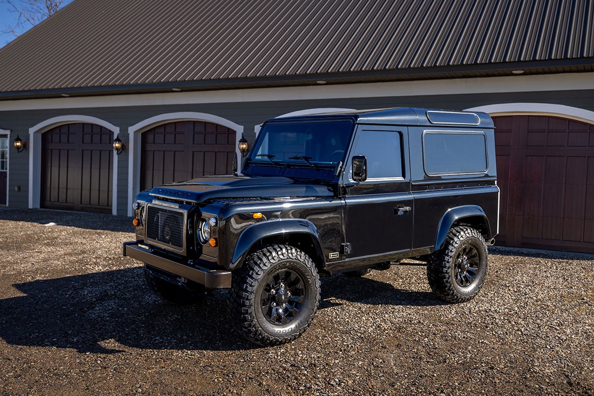 Performance Tuned Land Rover Defender D90 -Zente