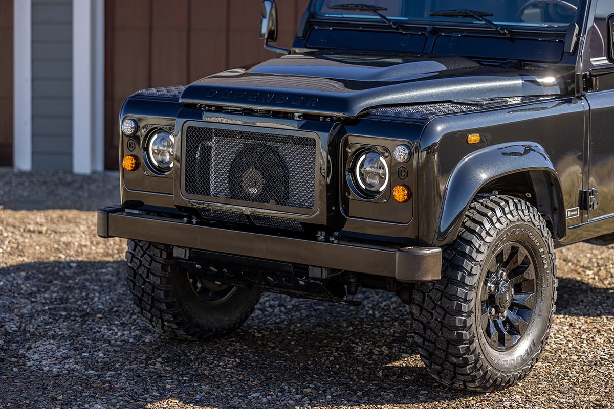 Performance Tuned Land Rover Defender D90 -Zente