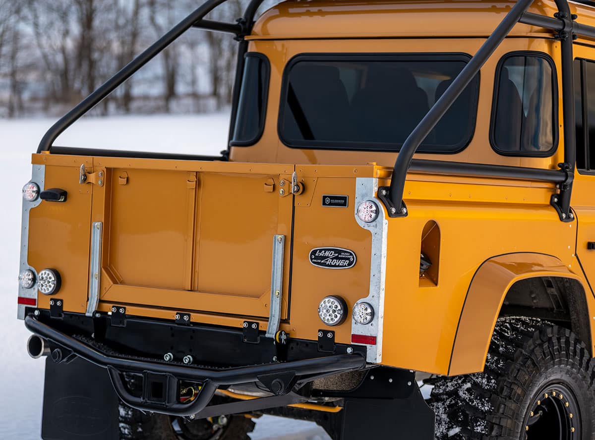 Land Rover Defender D110 Double Cab -Toru