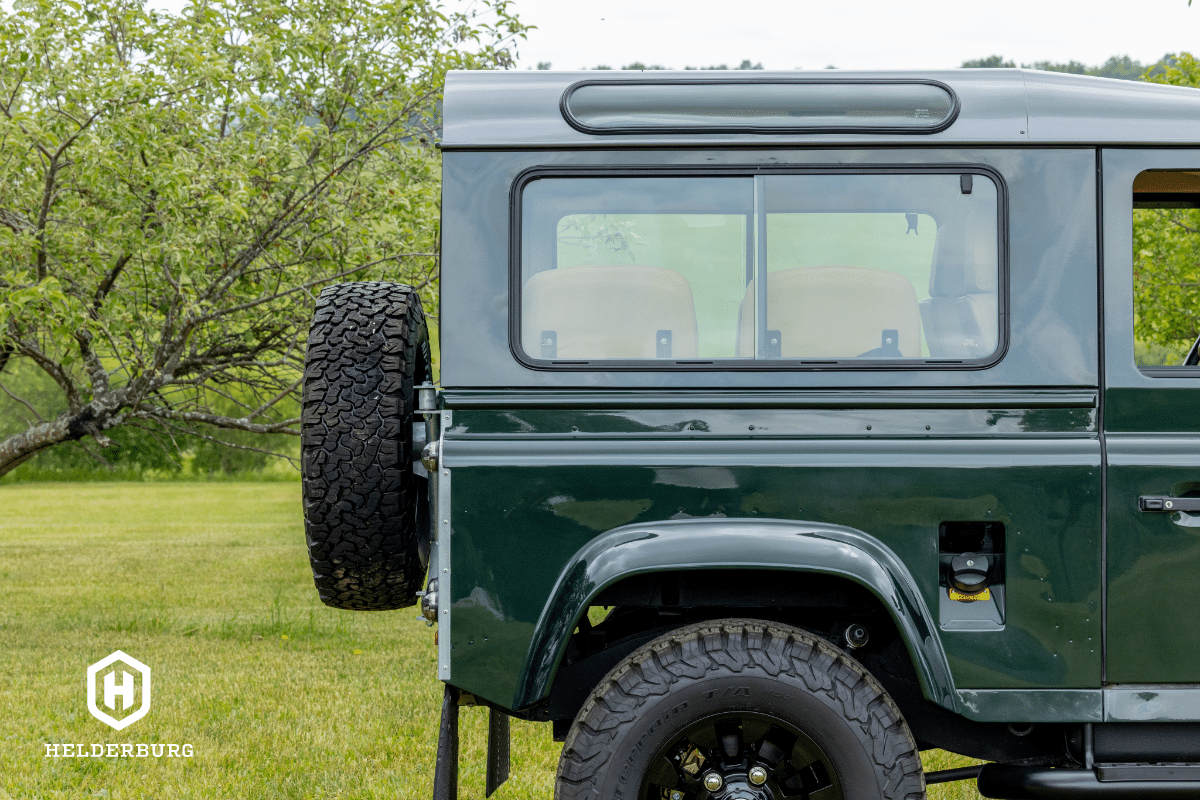 Land Rover Defender D90