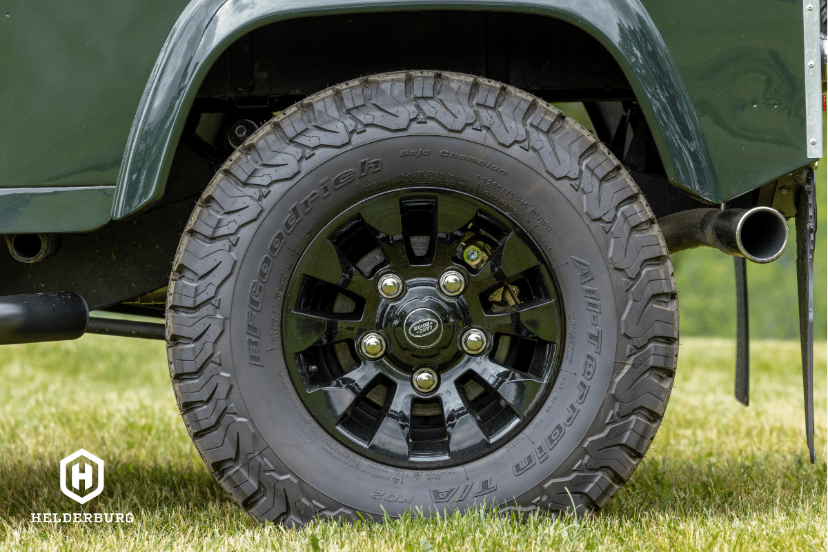 Land Rover Defender D90