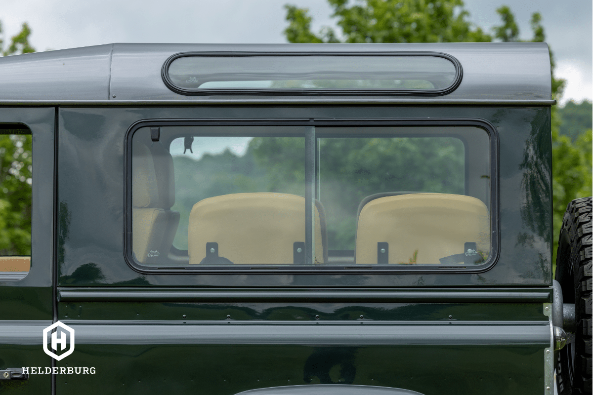 Land Rover Defender D90