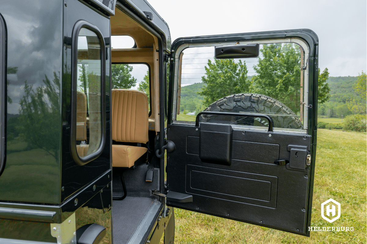 Land Rover Defender D90