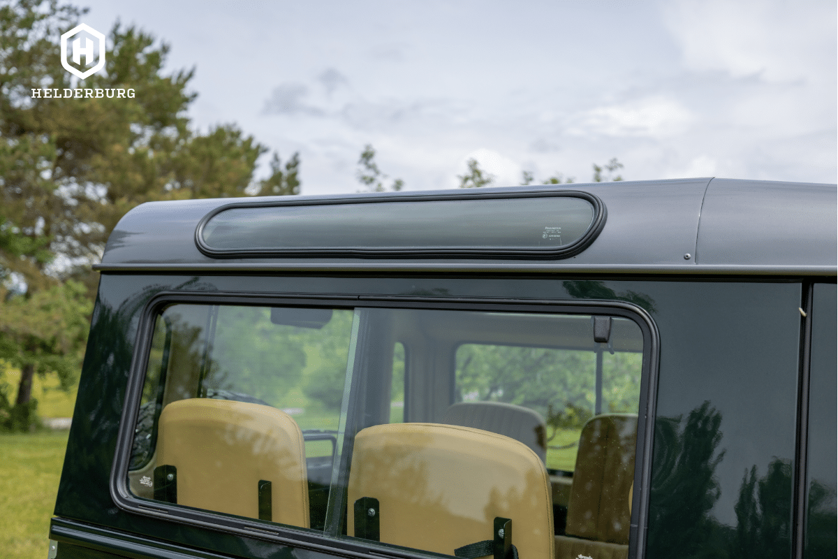 Land Rover Defender D90