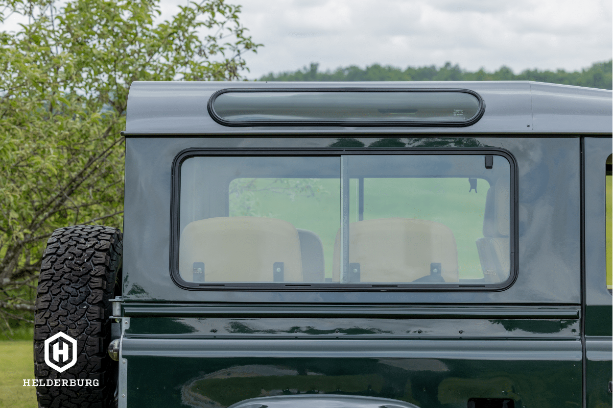 Land Rover Defender D90