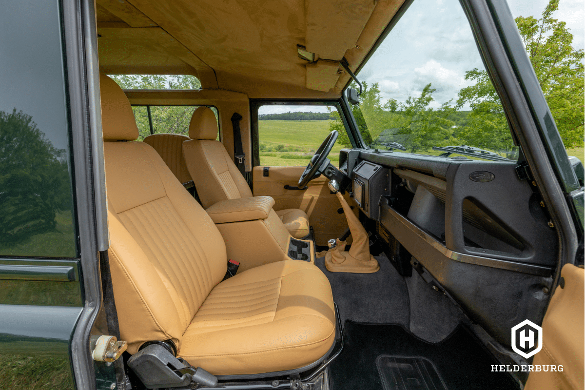 Land Rover Defender D90