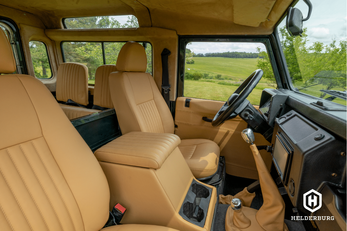 Land Rover Defender D90
