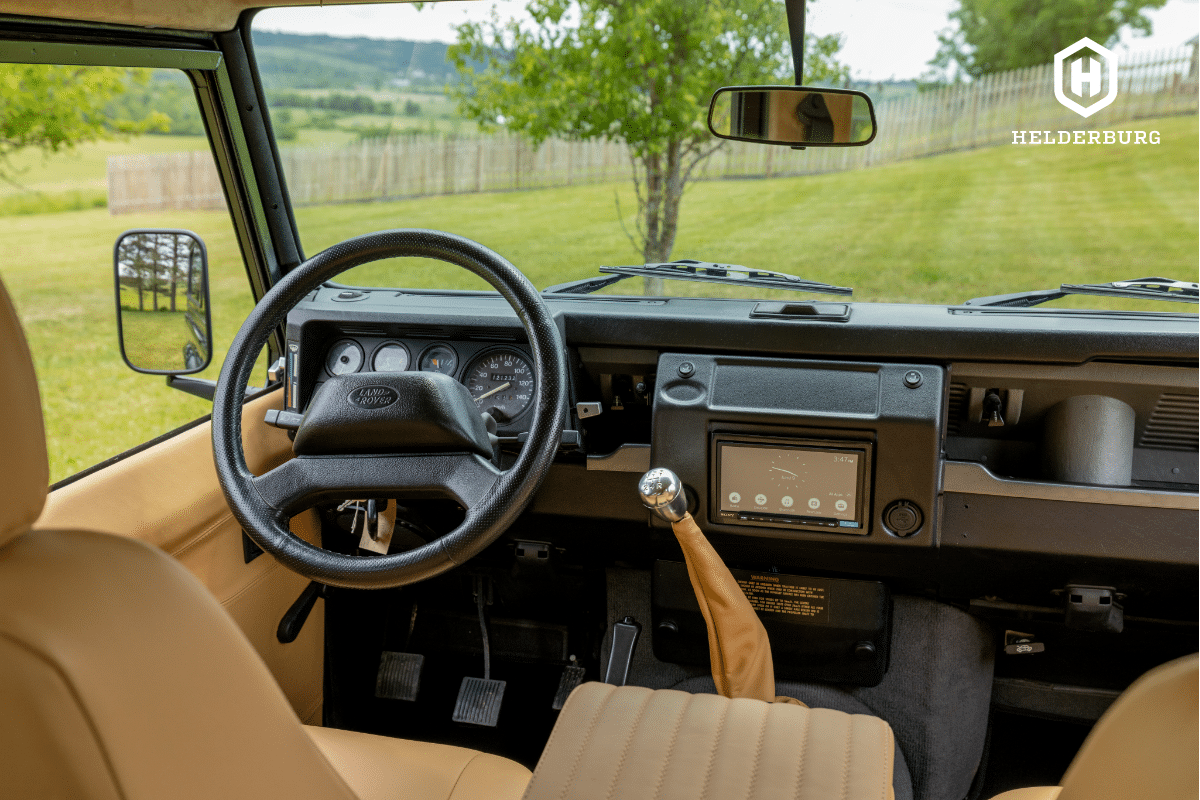 Land Rover Defender D90