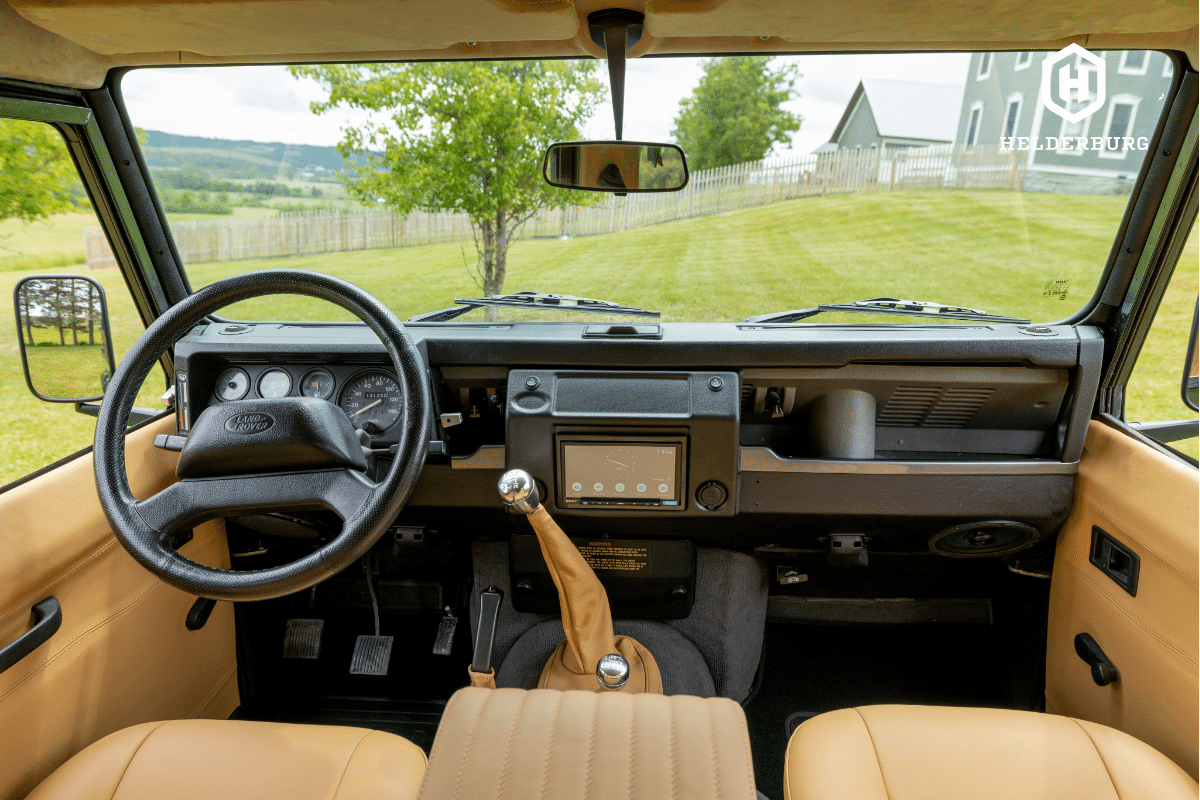 Land Rover Defender D90