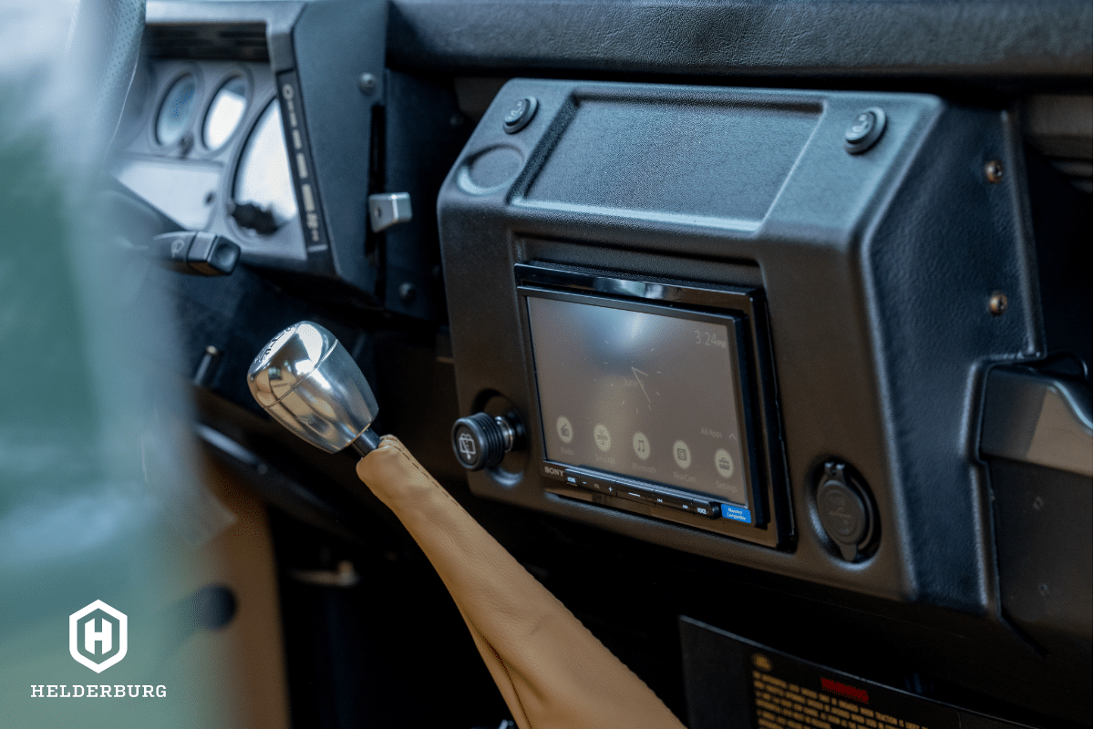 Land Rover Defender D90