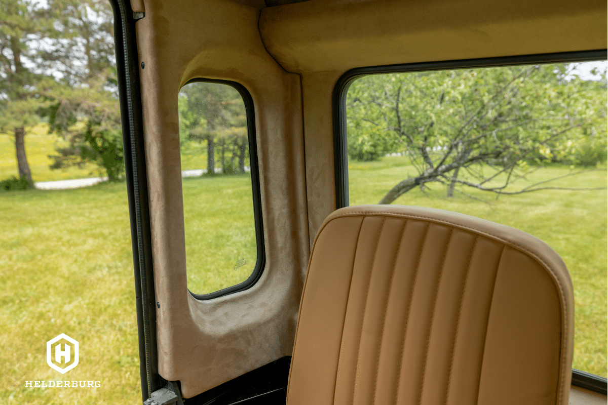 Land Rover Defender D90