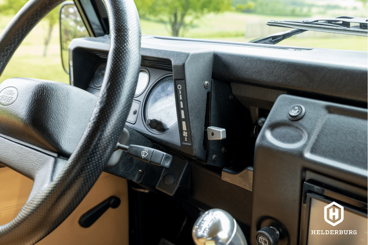 Land Rover Defender D90