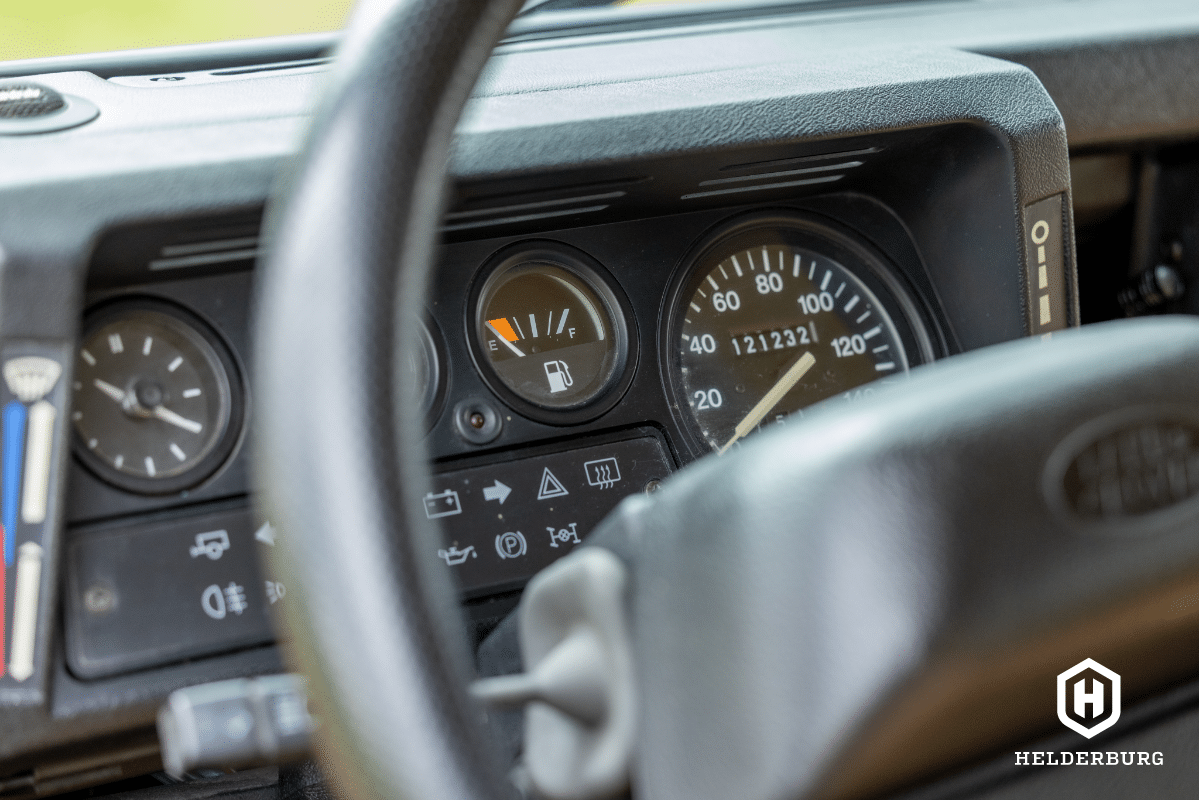 Land Rover Defender D90