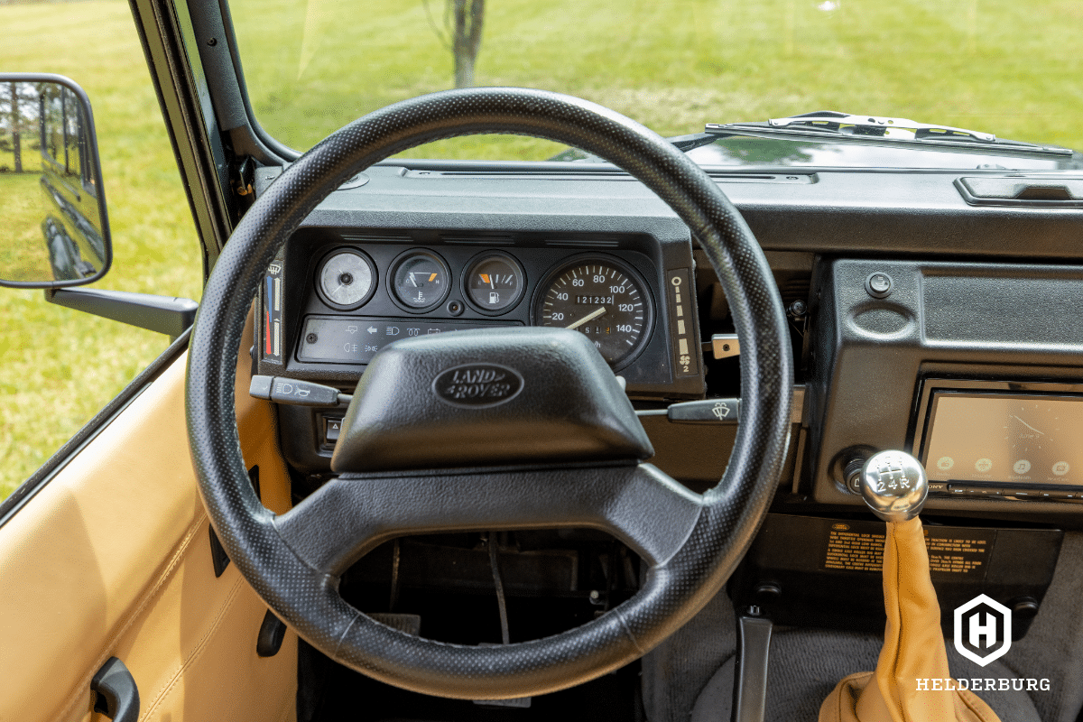 Land Rover Defender D90