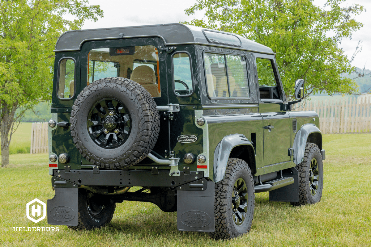 Land Rover Defender D90
