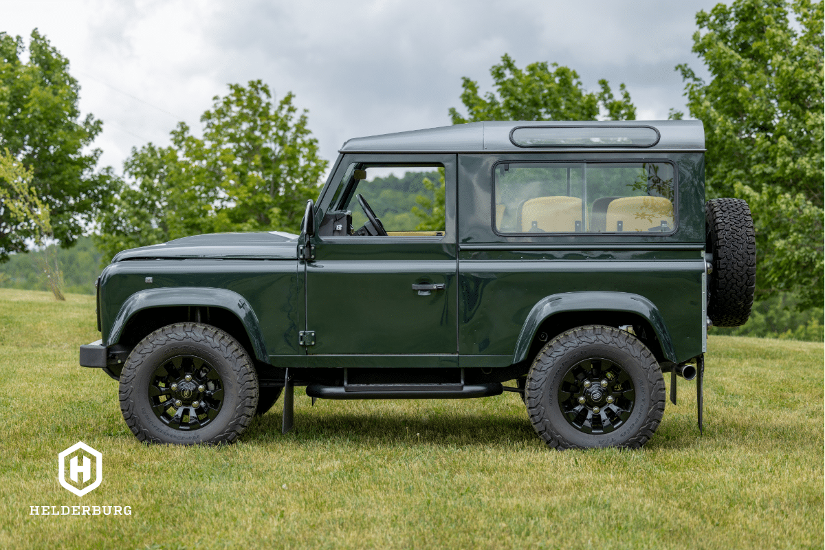 Land Rover Defender D90
