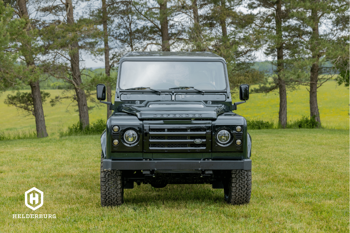 Land Rover Defender D90