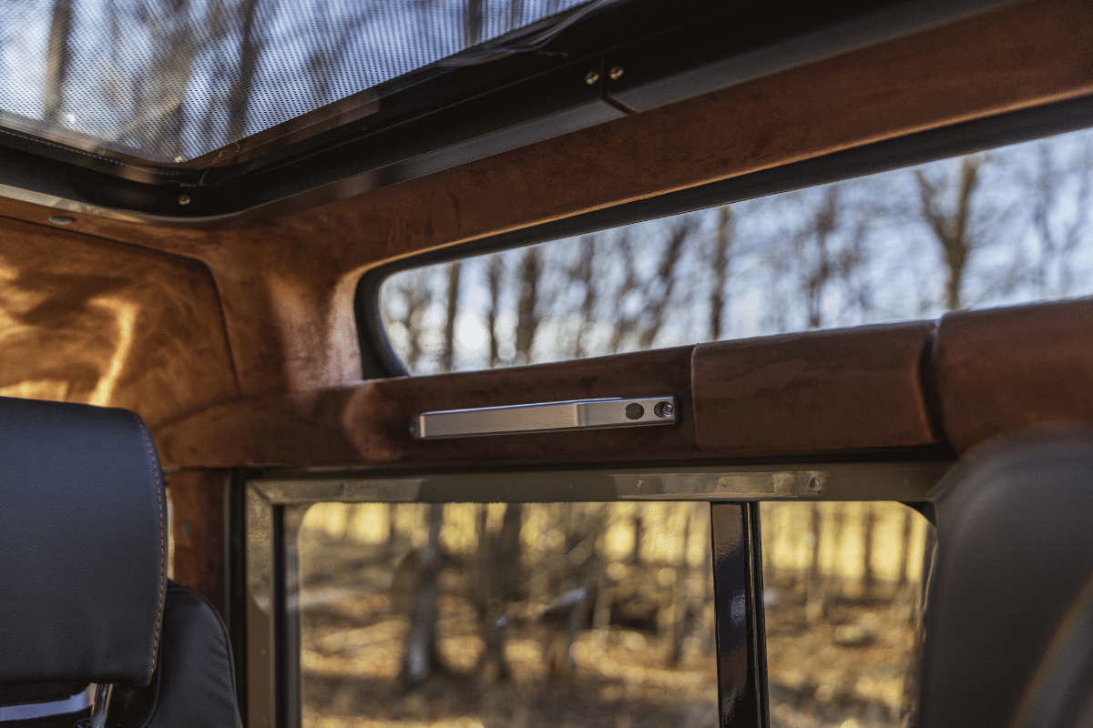 Land Rover Defender Interior: Double Glass Roof